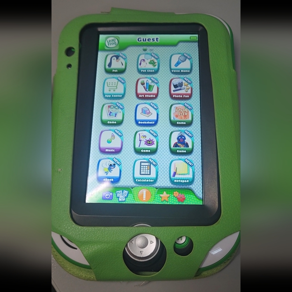 Leap Frog - Leap Pad Ultra W/ Case & Games - Picture 5 of 5